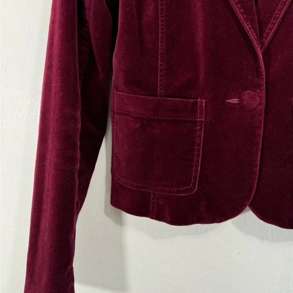Vtg Ralph Lauren-Elegant Ruby Red Velvet one button blazer with 2 pockets.Size M